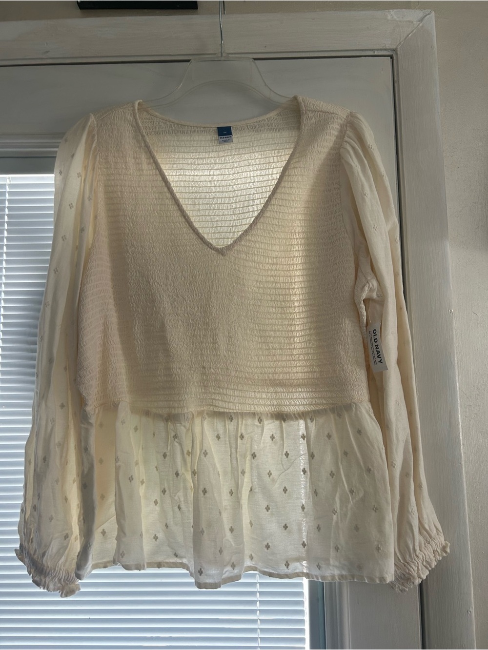 Old Navy Cream Textured V-Neck Long Sleeve Peplum Top